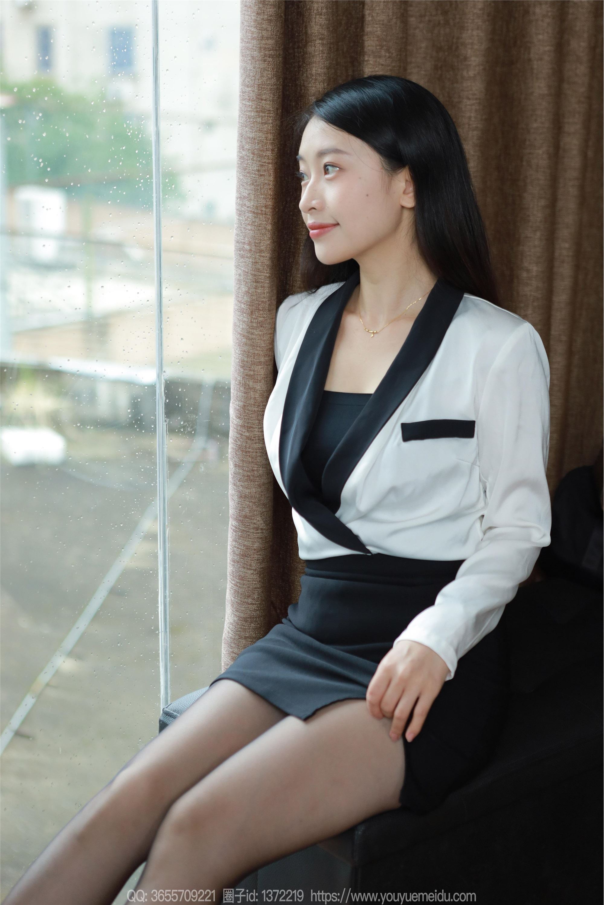 IESS异思趣向  2024.09.05 丝享家 1838 小婕《黑白职业装（上）》